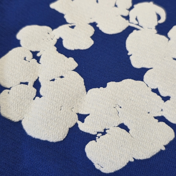 Blue and White Floral Men's Sweater - Picture 8 of 10